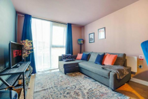 Sheffield Two BR with Private Parking